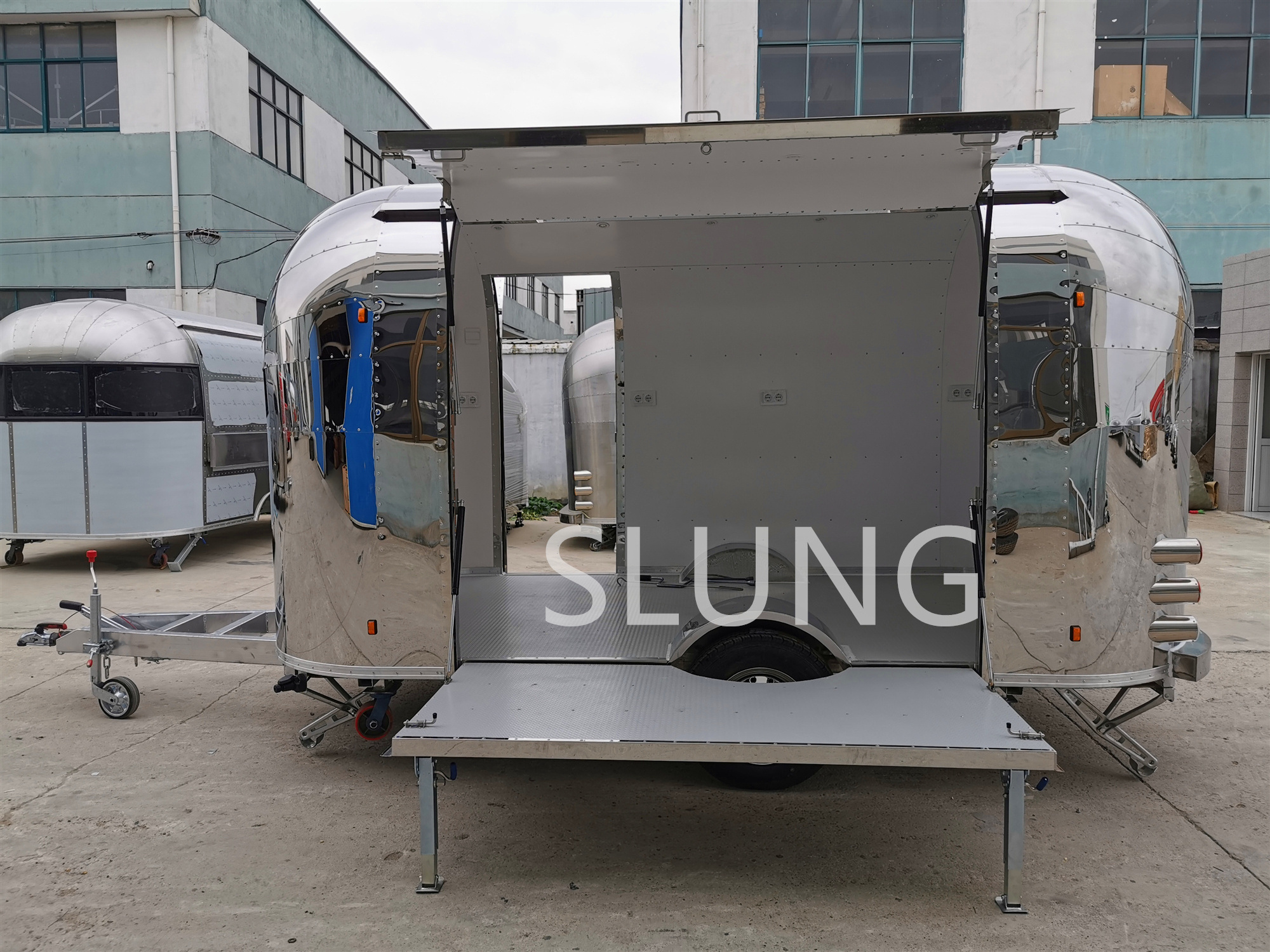 Airstream trailer with stage ,mobile stainless steel food trailer,CE approved food truck for sale in Europe