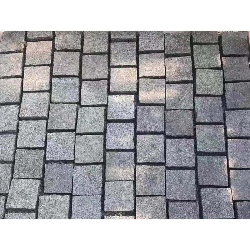 SHIHUI Dark Black Granite Cube Brick Pattern Flamed Surface Split Edge Paving Stone Driveway  Natural Cobblestone Paver Mats