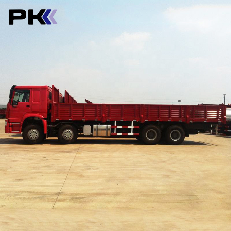 Sinotruck 8x4 Heavy Duty Lorry Howo 12 Wheeler Cargo Trucks