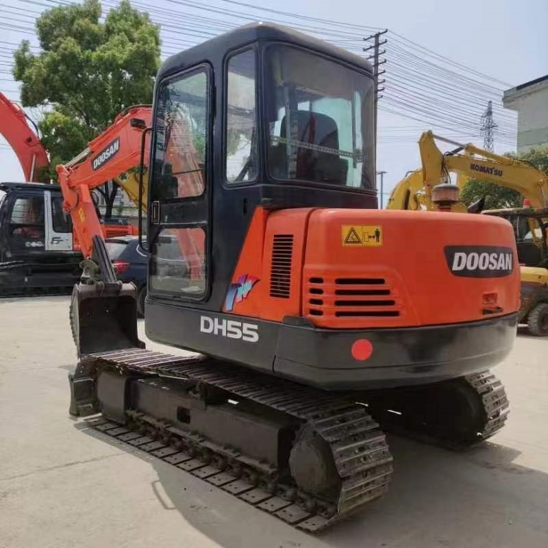 Used Mini Excavators Doosan DH55 Excavator Second Hand Doosan Excavator 5.5 Tons In Shanghai For Sale