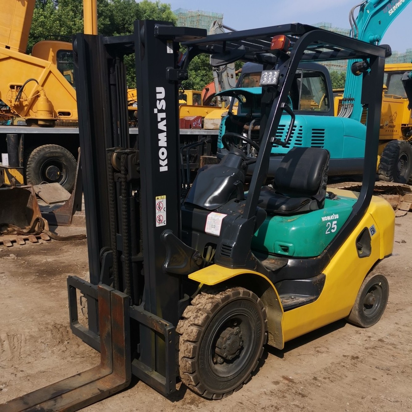 Original Komatsu 25 Forklift 2.5 ton Forklift Used Hydraulic Forklift