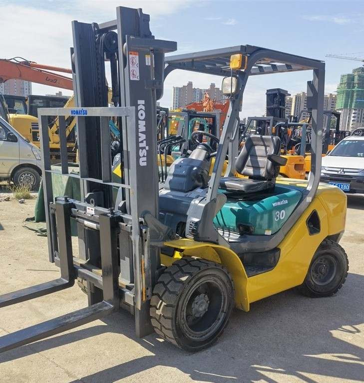 Original Komatsu 30 Forklift 3 ton Forklift Used Hydraulic Forklift