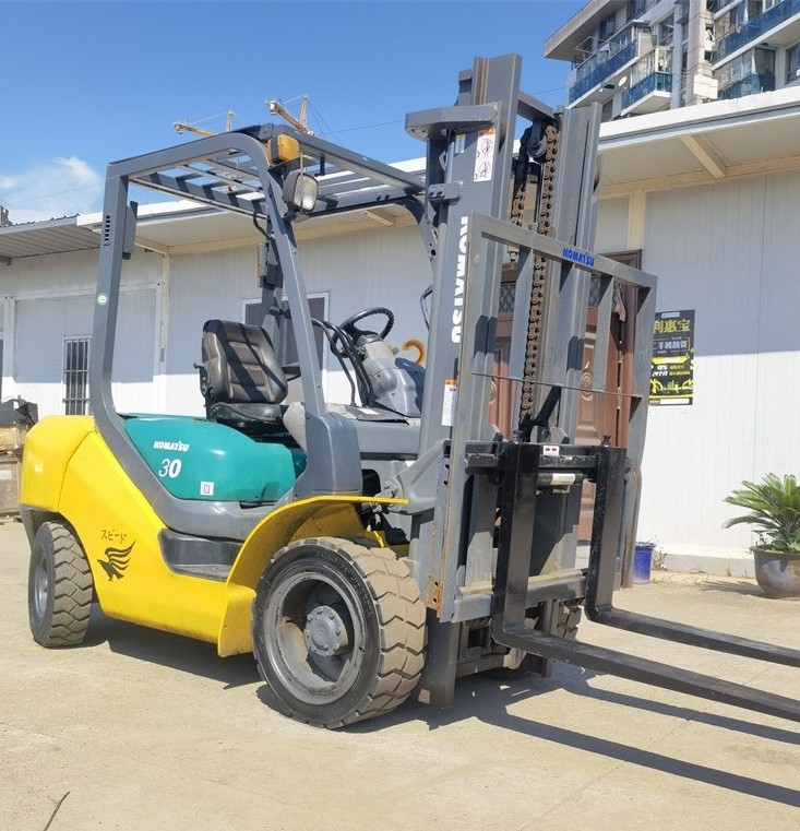 Original Komatsu 30 Forklift 3 ton Forklift Used Hydraulic Forklift