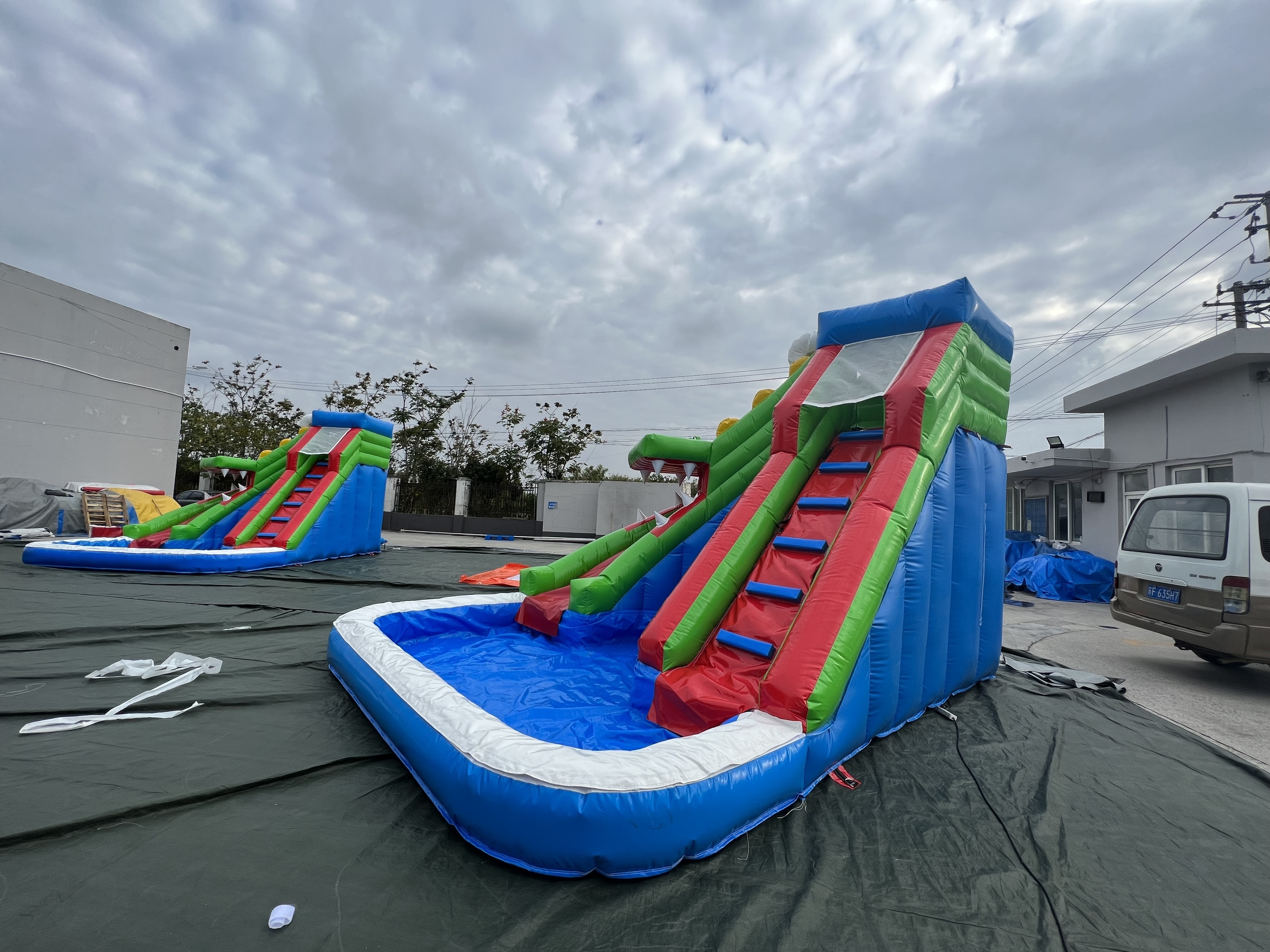 inflatable floating water slide, Large slide with water pool