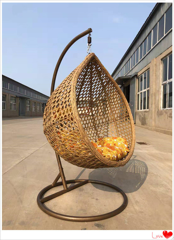 Hot Selling Patio Swing Hammock Rattan Wicker Egg Hanging Chair For Garden Living Room Swing Chair