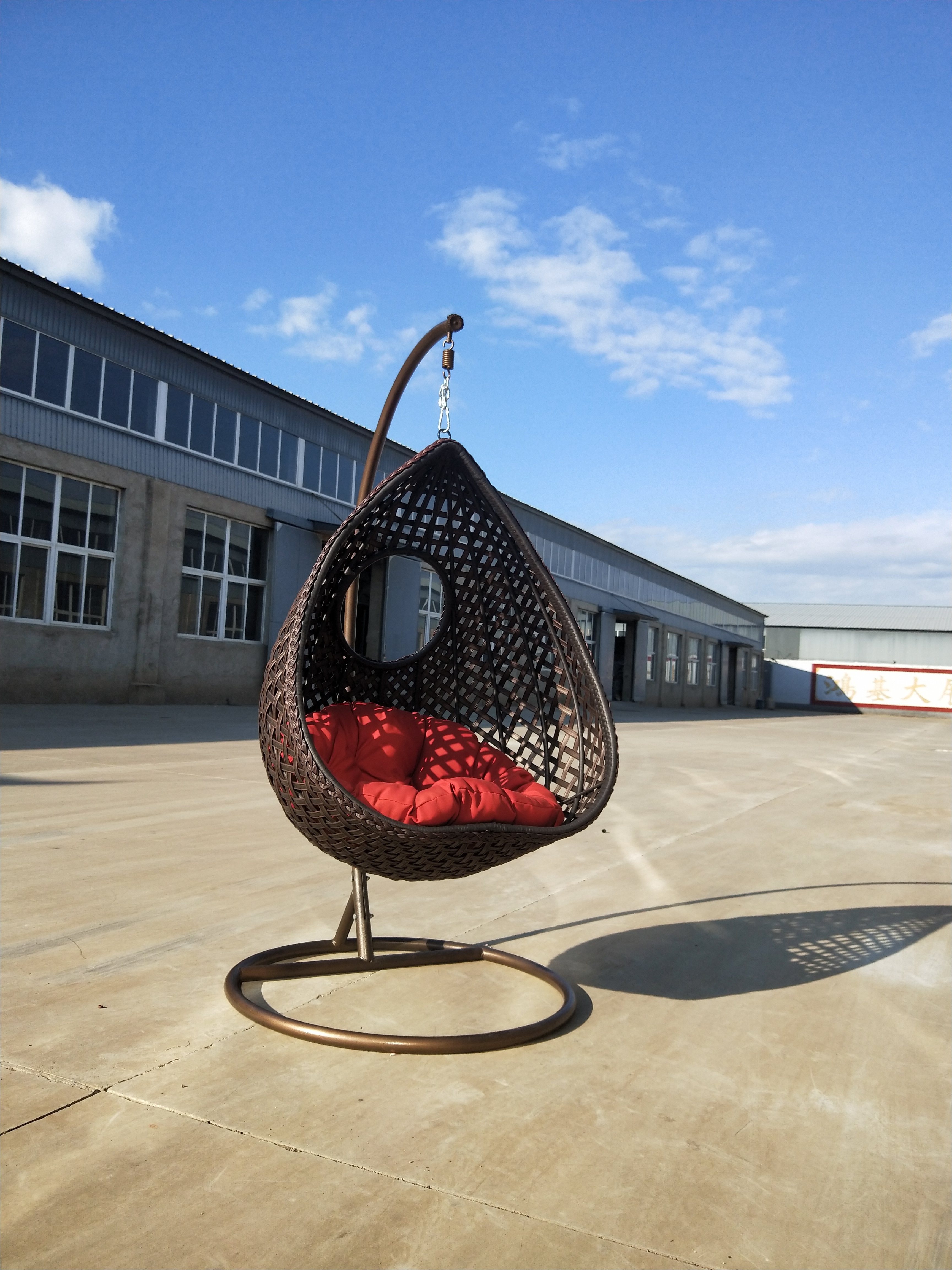 Egg Shape Factory Direct Wholesale Balcony Hanging Chair Outdoor Furniture Patio Swings Rattan Swing