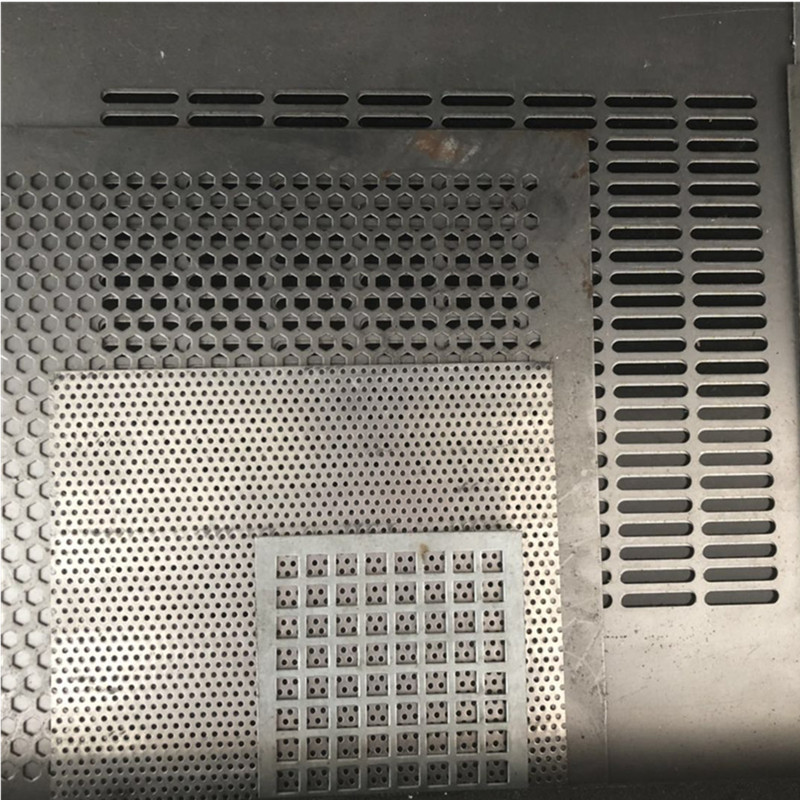 high quality Perforated metal expanded mesh lock in gutter guard mesh metal screen for radiator covers