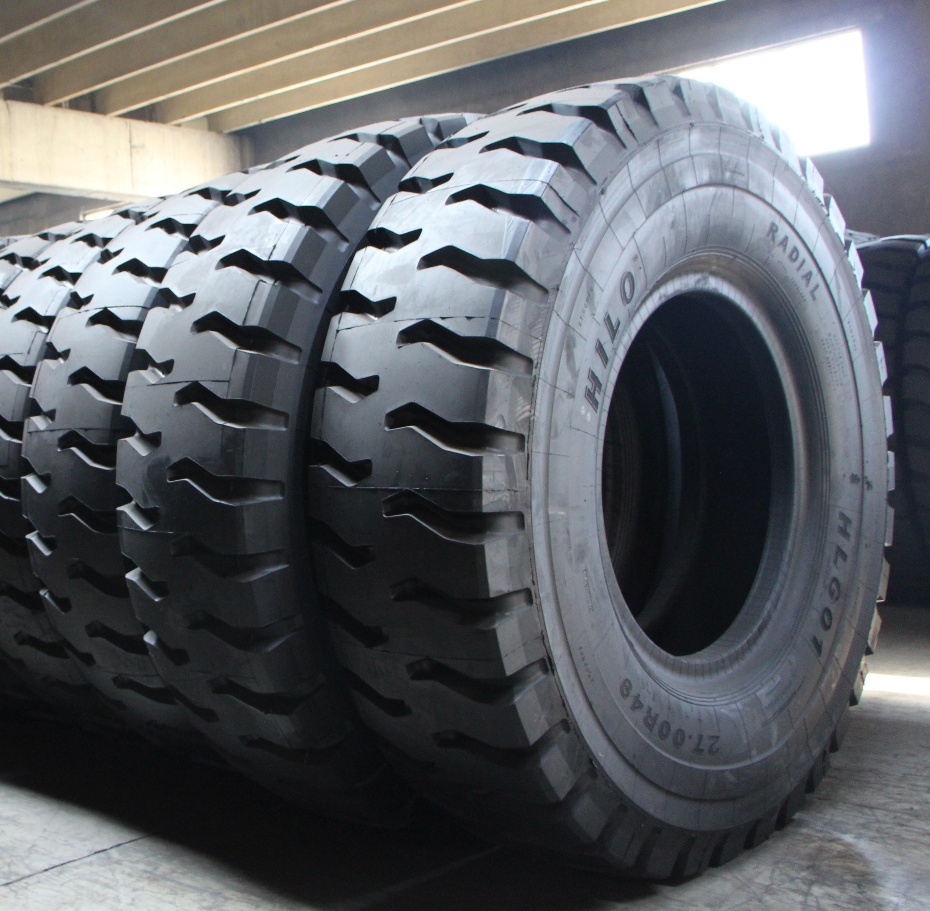 giant otr tyre 3300R51 tire 33.00r51 e4 pneus otr