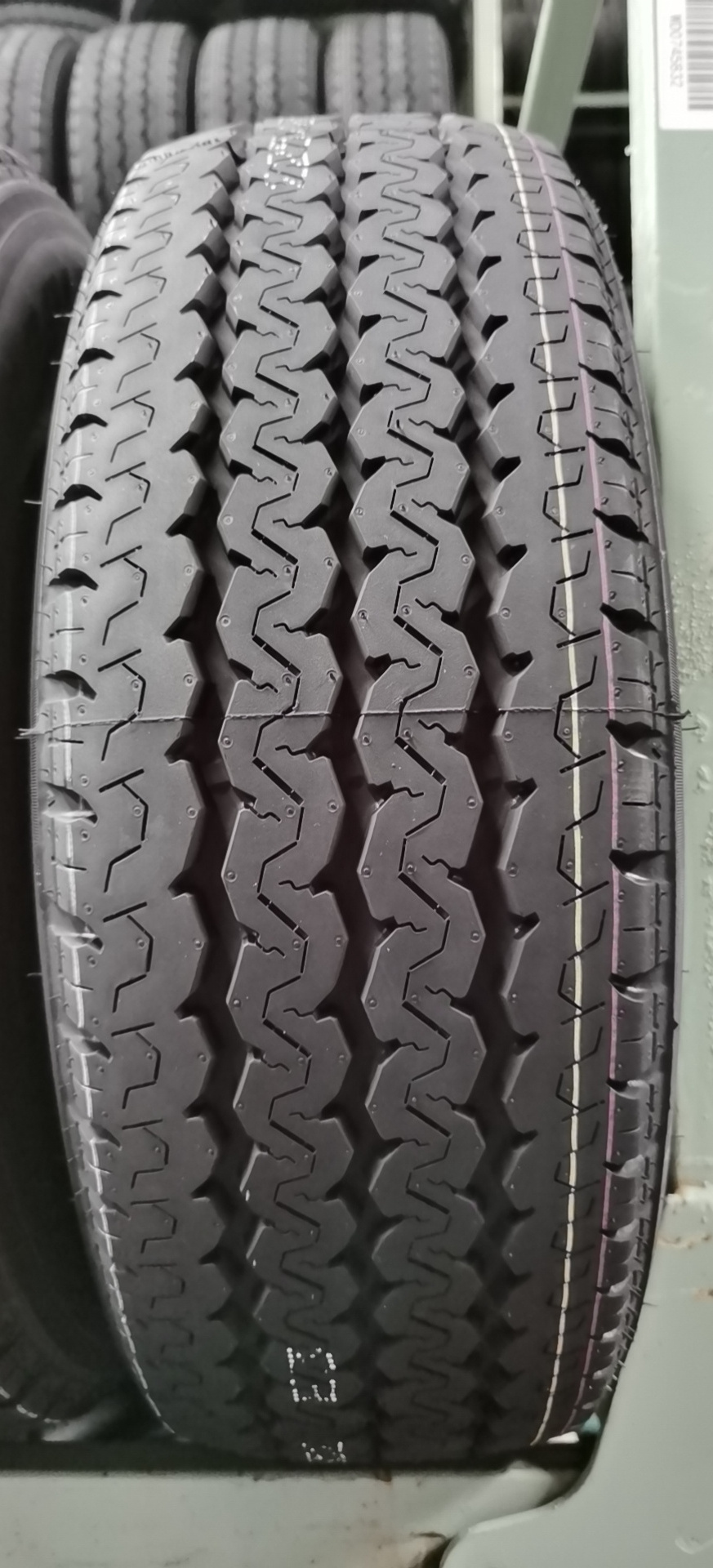 9.00R20 10.00R20 11.00R20 12.00R20 12.00R24 , truck tire 11R22.5 12R22.5 13R22.5 295/80R22.5 315/80R22.5 385/65R22.5 1400R25