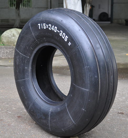 Aircraft tires 660x200 TT airplane