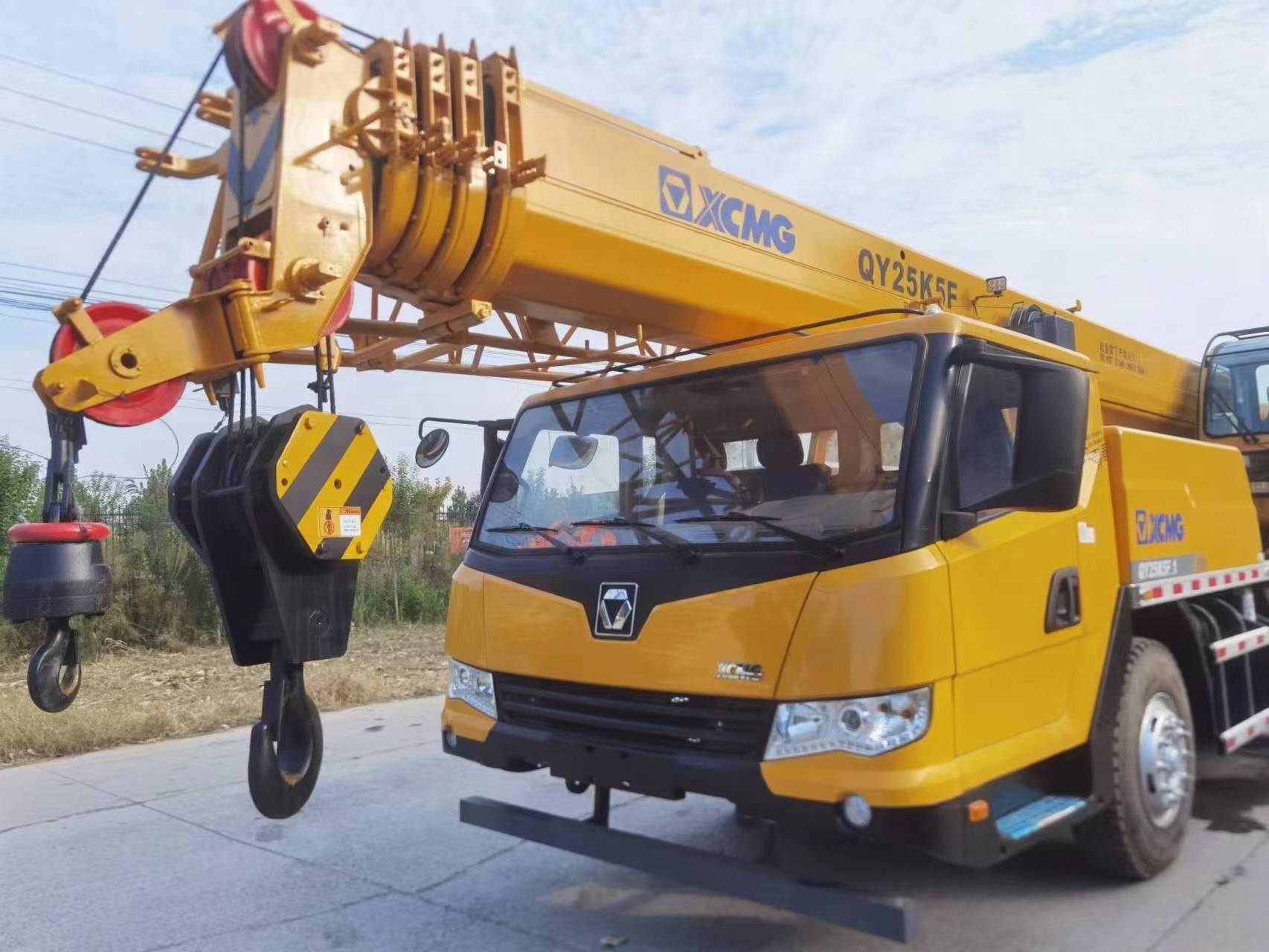 Used Truck with 50 Tons 100 ton 25 ton Chinese Brand construction equipments hot sale with good condition crane