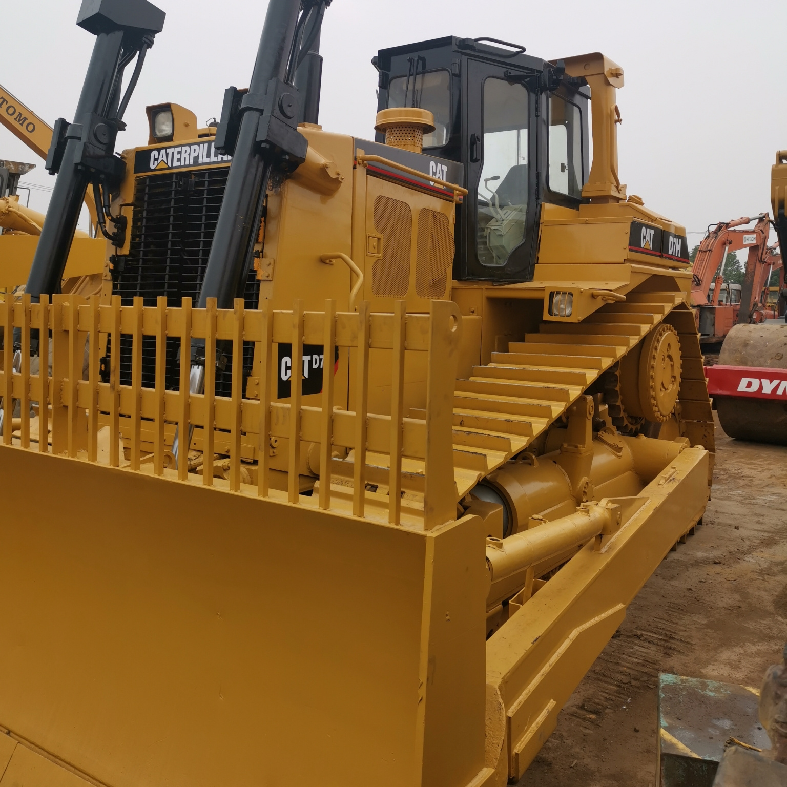 Used Good Machine Widely Used Second Hand Caterpillar D7H Bulldozer Cheap price for Sale