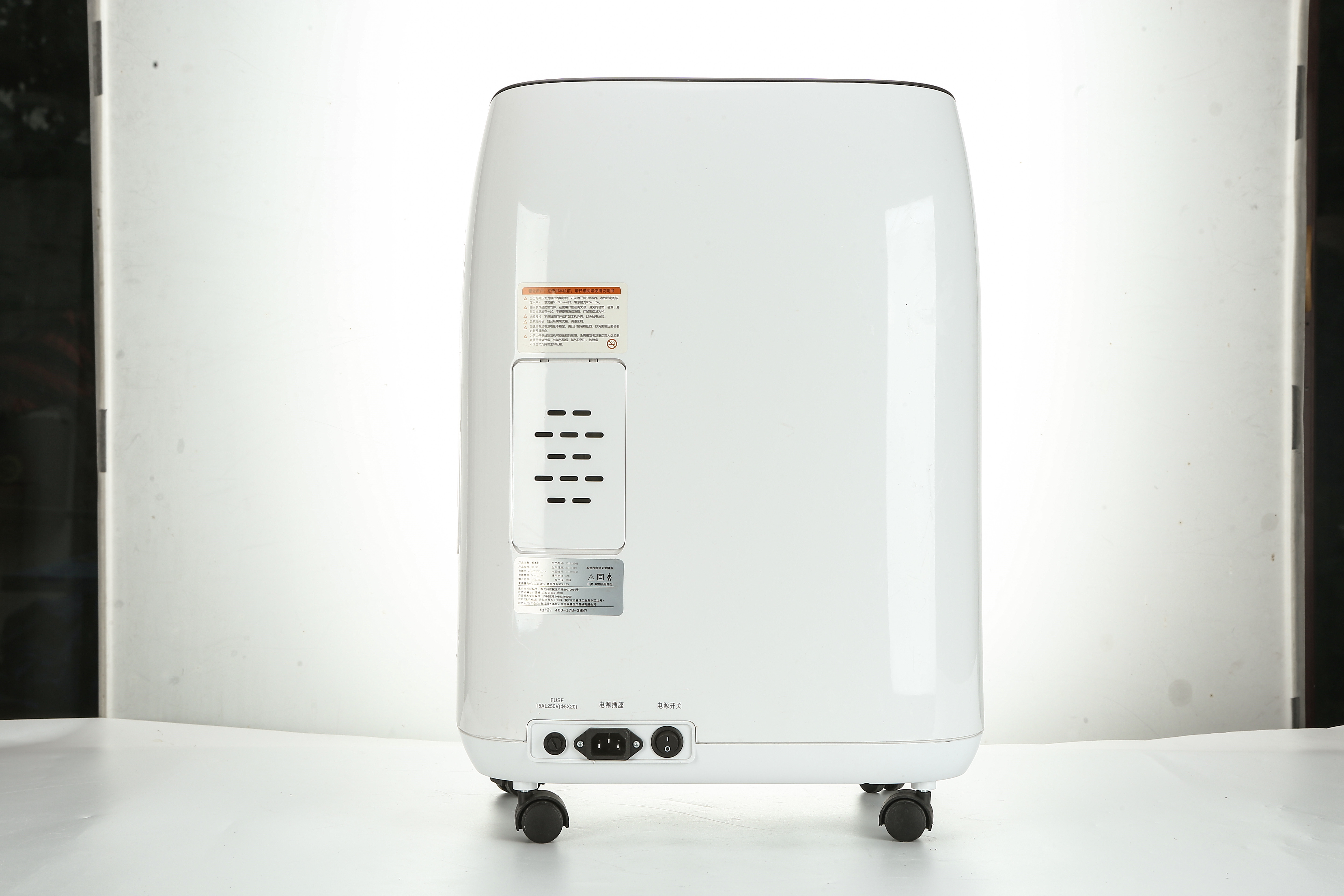 Factory supply Hot Selling Portable Low Noise 5L Hospital and Clinic popular Oxygen Concentrator