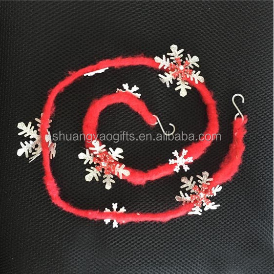 Beautiful Christmas garland with snowflake on tree decoration hanging ornaments xmas gifts for tree