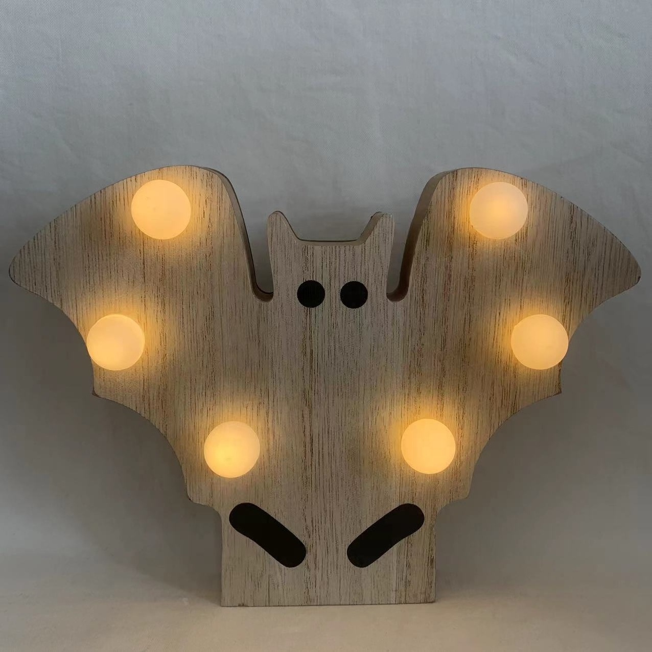 Halloween Wooden craft bat table decoration with lights