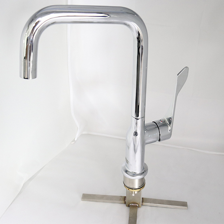 Single Handle 360 Degree Rotation Chic handle brass kitchen sink tap water mixer faucet