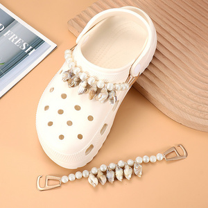 Wholesale Fashion clog Charms Pearl Conch Crystal Resin Flower  Chains Garden Shoes Charm For Women Clog Sandal Accessories