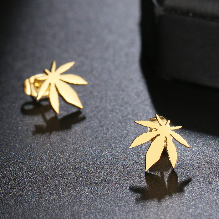 Maple leaf amulet ear piercing jewelry silver/gold plated simple classic stainless steel weed leaf stud earrings for men women