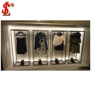 2018 New Model Style Display Zara Clothing Floor Display Shelf