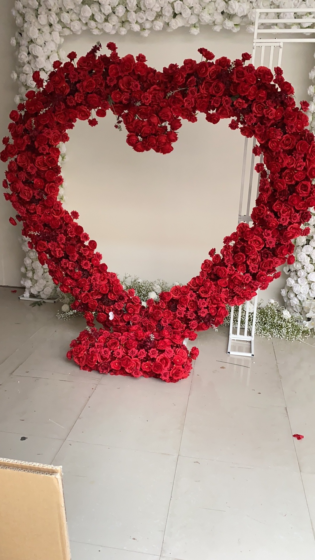 red roses artificial flower heart-shaped wedding  shape other wedding decorations