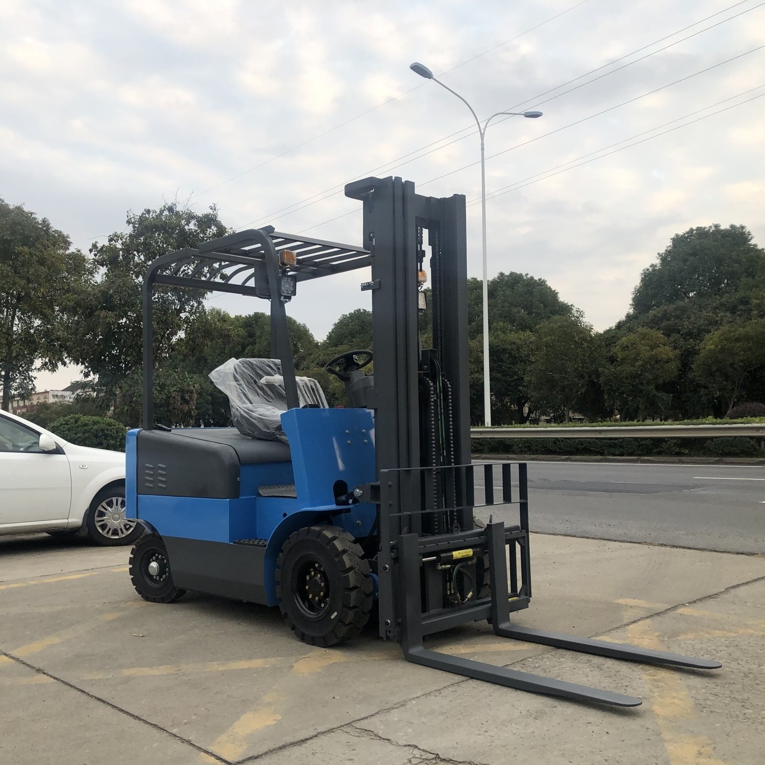 SHUNCHA 48V Electric system 2000kg 2 ton electric forklift 3 to 6meter electric out-door forklift 4-wheel electric forklift