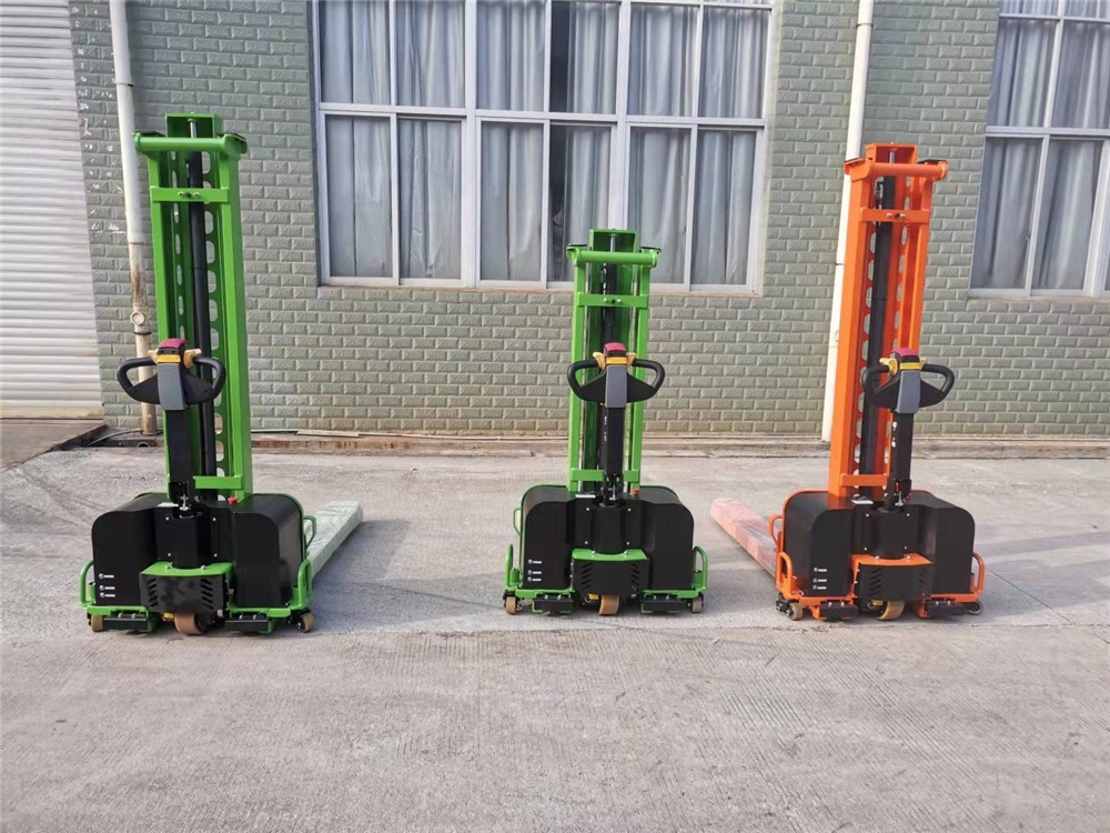 SHUNCHA 500kg 700kg 1 ton Lithium Battery Semi Electric Full Electric Portable Forklift Self Loading Stacker