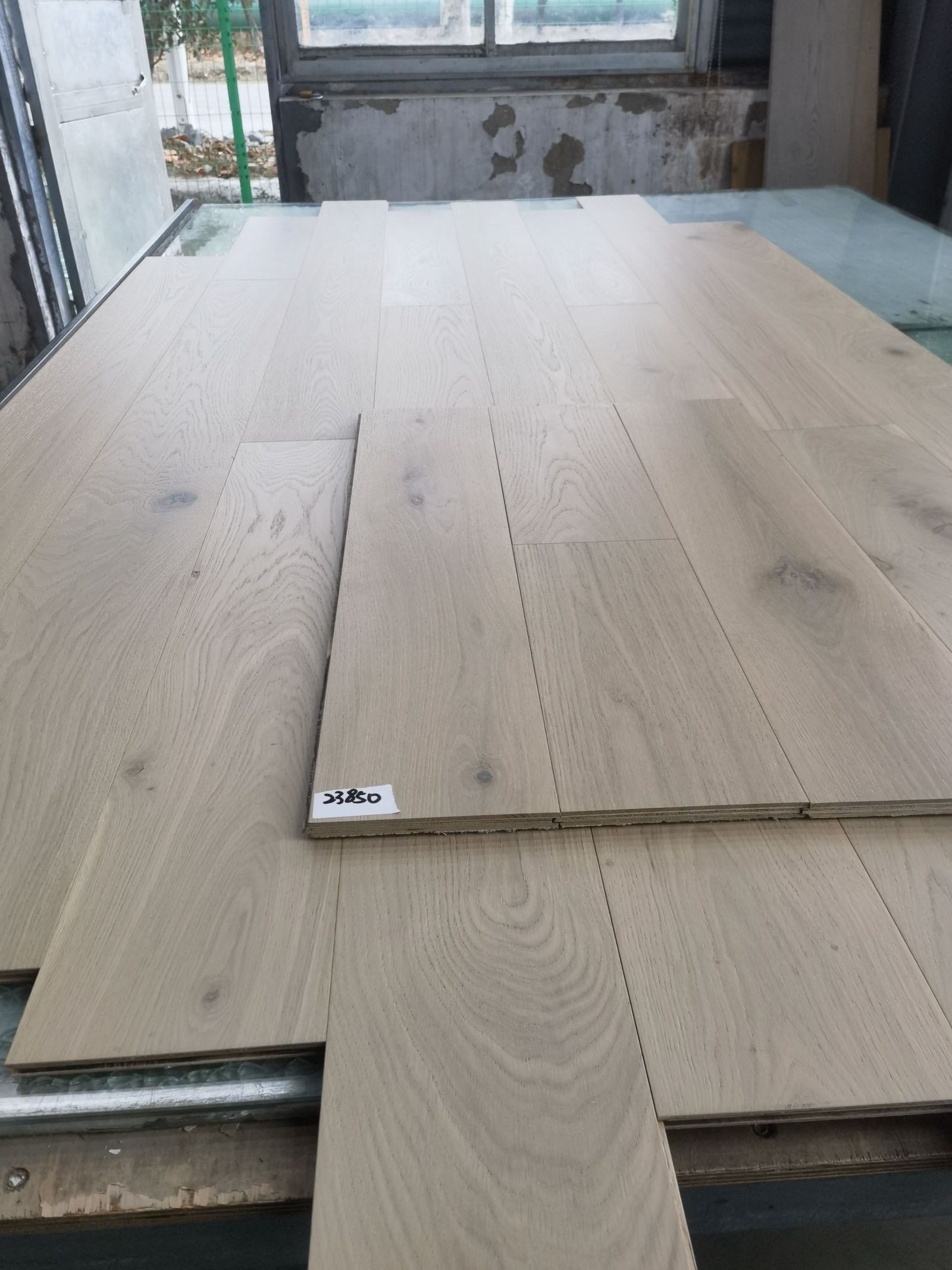 ABCD grade 1900*190mm wire brushed multilayer oak engineered hardwood flooring for interior decoration