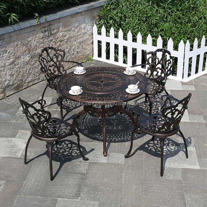 White outdoor metal dining set cast aluminum furniture use for backyard or garden