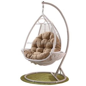 New design rattan swing chair metal frame single hanging chair with basket for outdoor or indoor