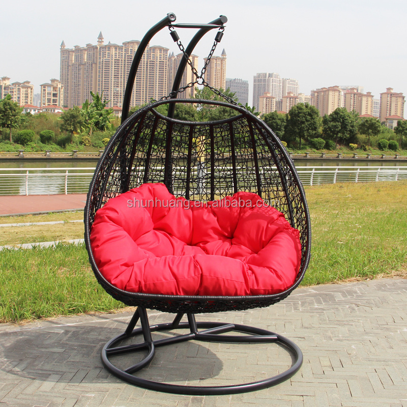 Good quality outdoor patio rattan wicker swing chair living room double seater hanging swing chair