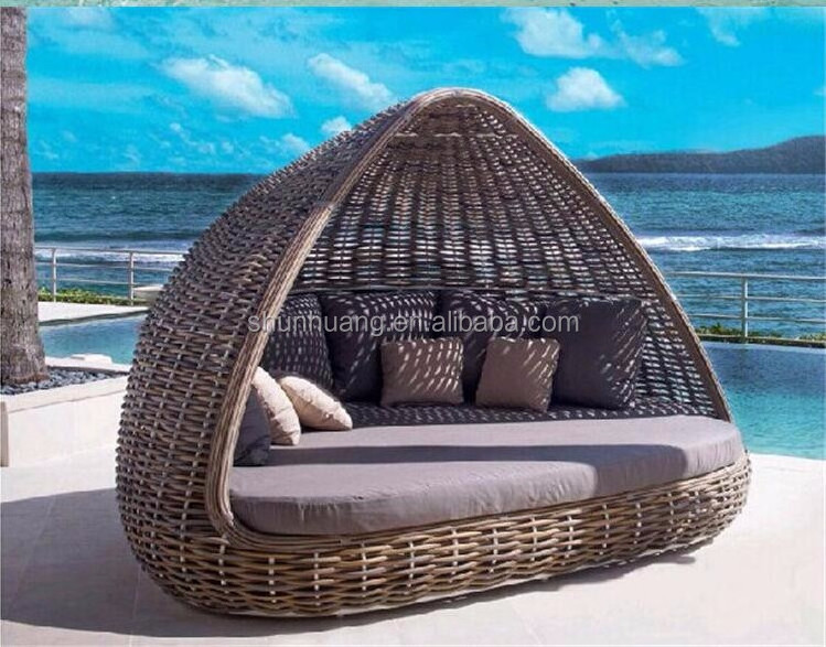 PE rattan sun bed outdoor lounger bed for beach furniture