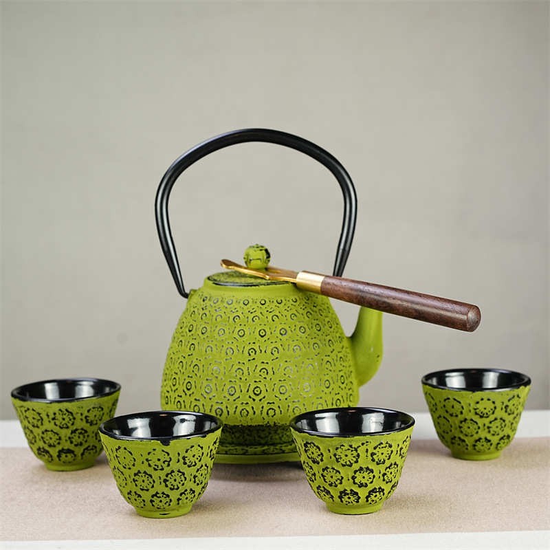 600ml Cast Iron Tea Kettle with Stainless Steel Infuser and Tea Cup Iron Mat Metal Teapot