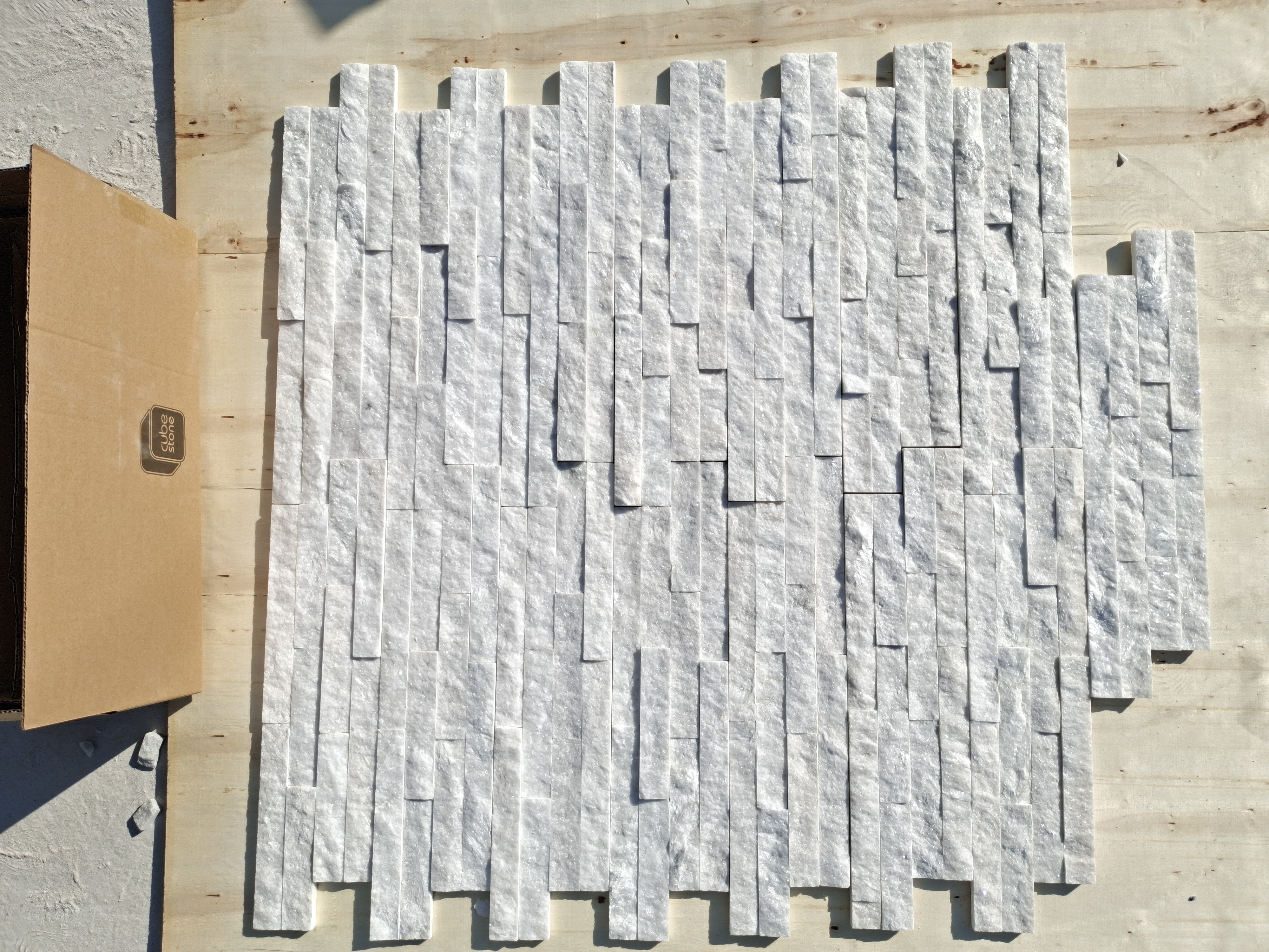 Pure white Quartzite Ledgestone Stone Veneer Cladding