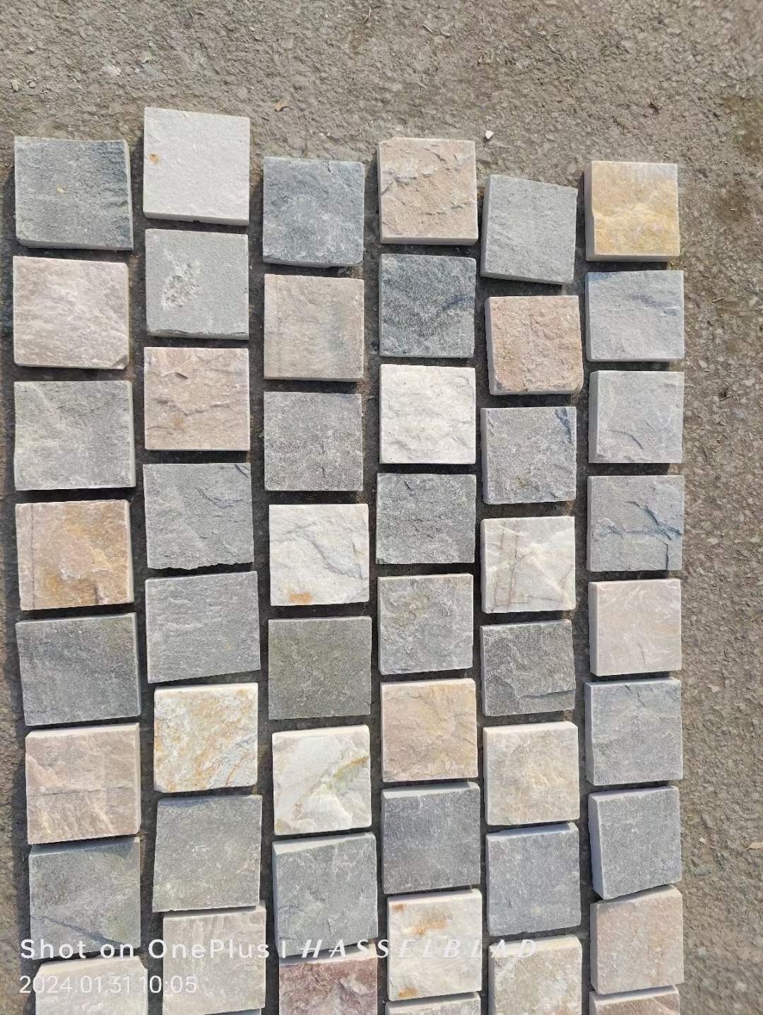 Natural Beige Slate Cobblestone on Mesh Cobble Paving Stone