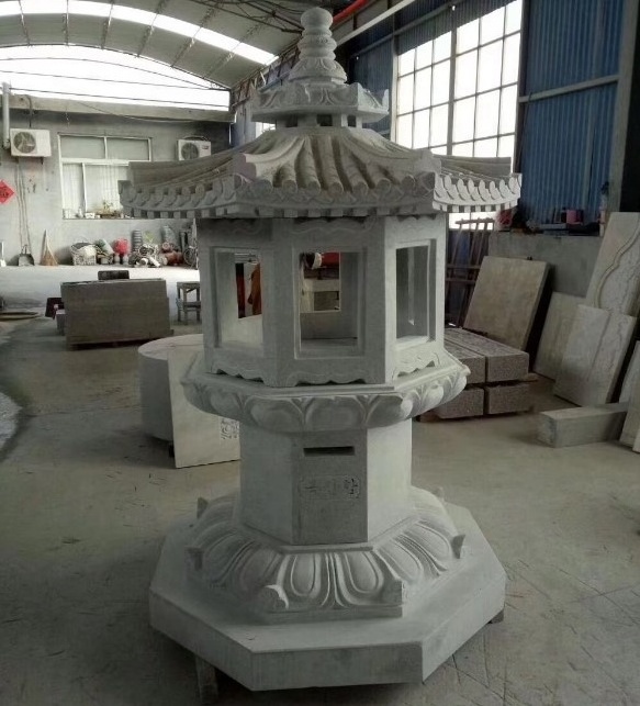 Decorative Outdoor Japanese Garden Stone Lantern