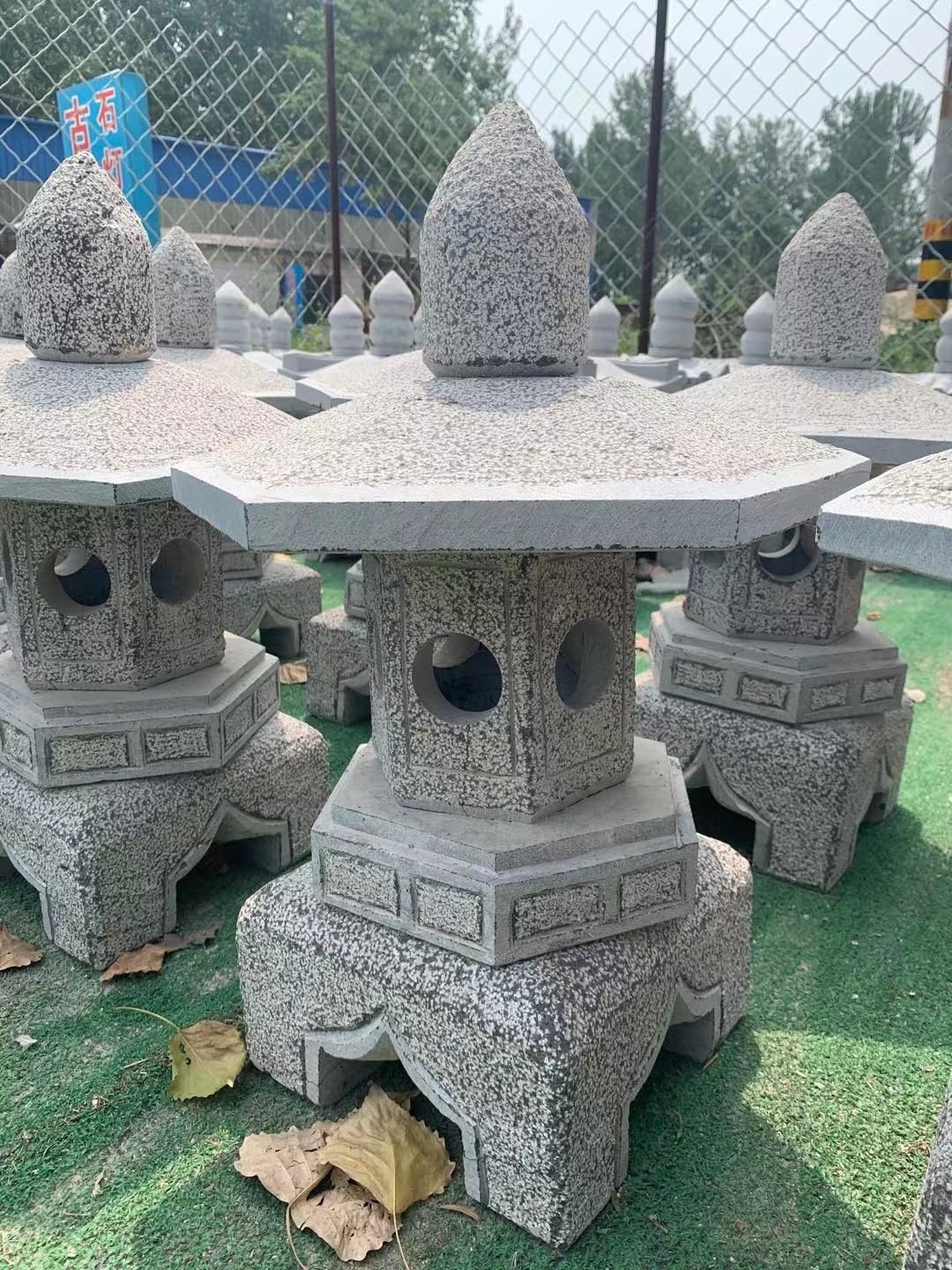 Wholesale  Outdoor Garden Granite Stone Japanese Stone Lanterns