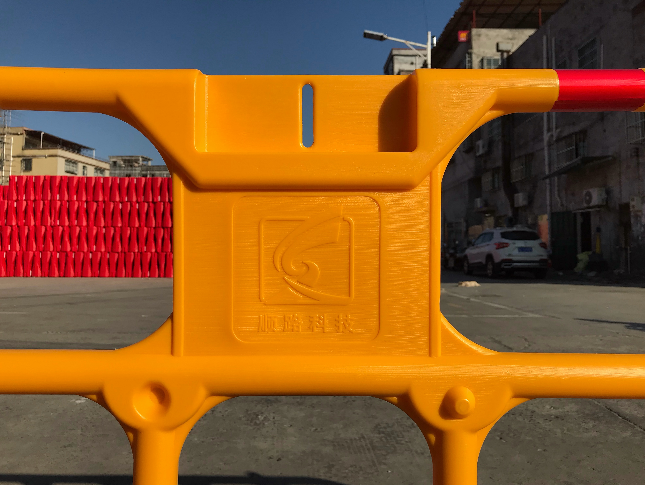 Pedestrian Barriers Plastic Traffic Barrier Airport Barricade