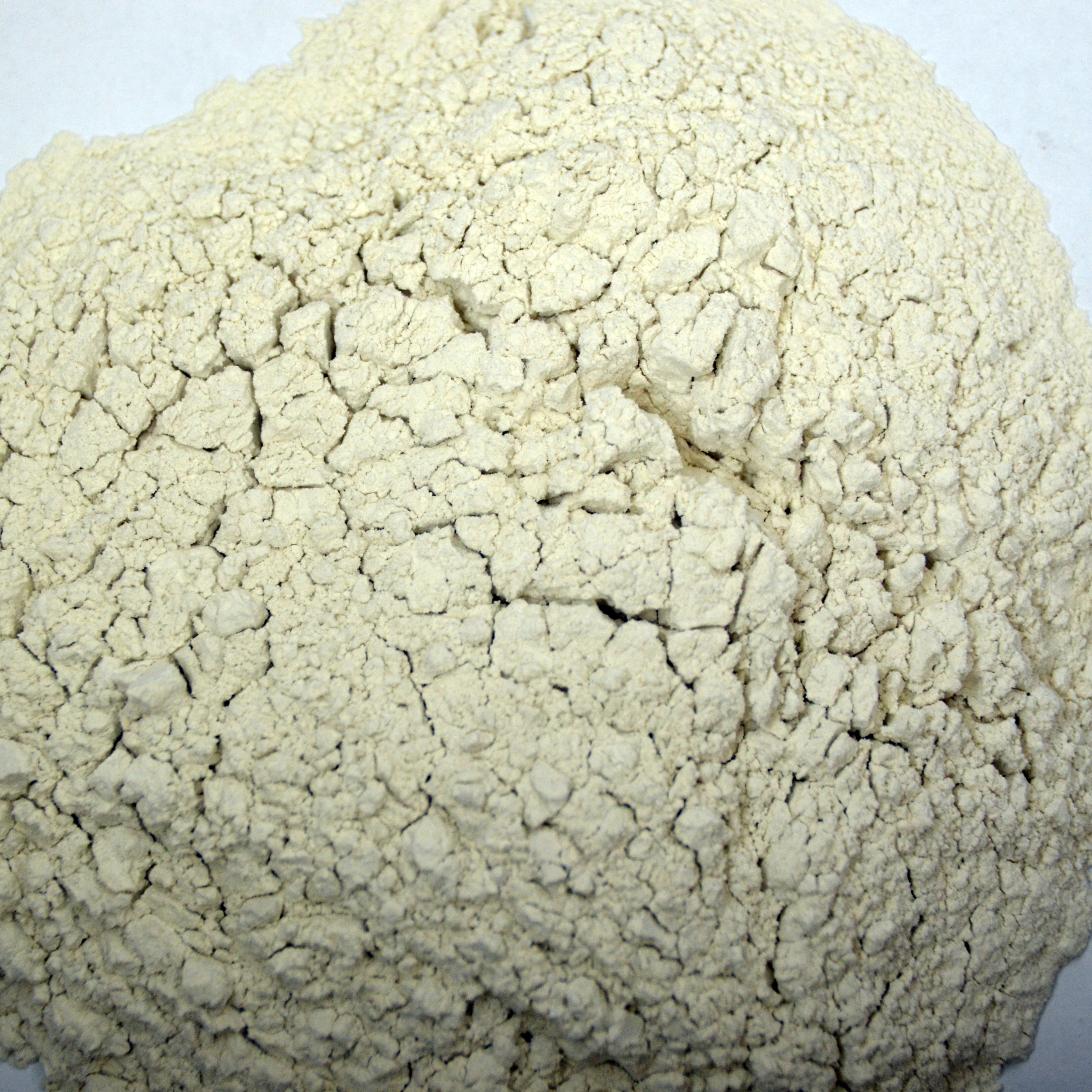 High quality bentonite white clay 25kg 50kg bag organic bentonite clay powder for animal feed