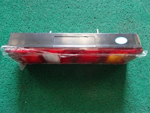 truck tail light wg9925810001 fortuner tail light