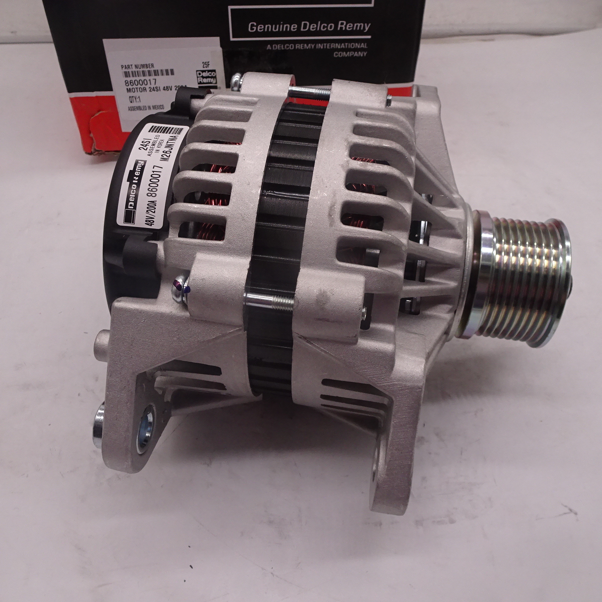 High Quality Brand New 48V 200A For Truck 8600017 power generator Car Alternator 24V 70A