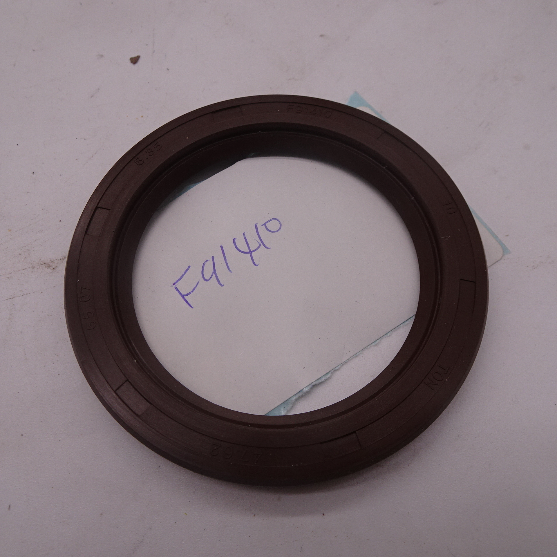 cutless bearing Truck Parts A shaft seal F91410