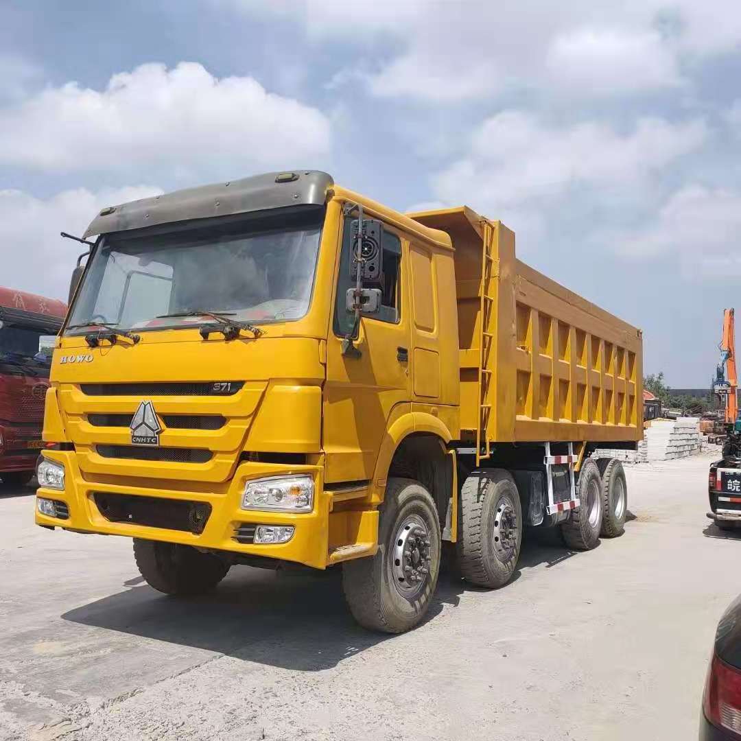 Used dump truck Howo bump truck 6x4 dump truck for sale low price