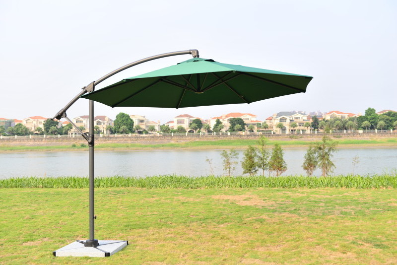 wholesale new design 3m cantilever patio outdoor umbrella for garder