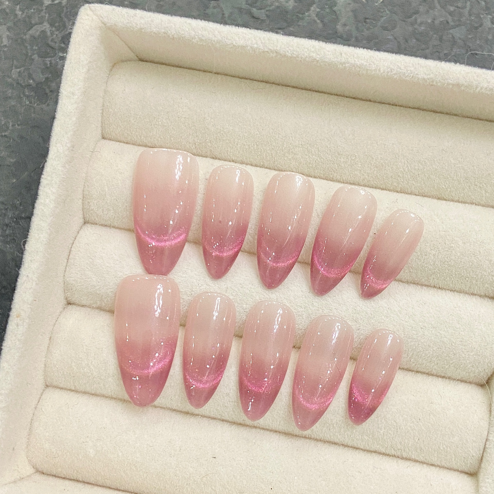 10 Pcs Handmade Almond Designer False Nails Luxury Acrylic Artificial Fingernails French Gel Short Wholesale Nails Press on