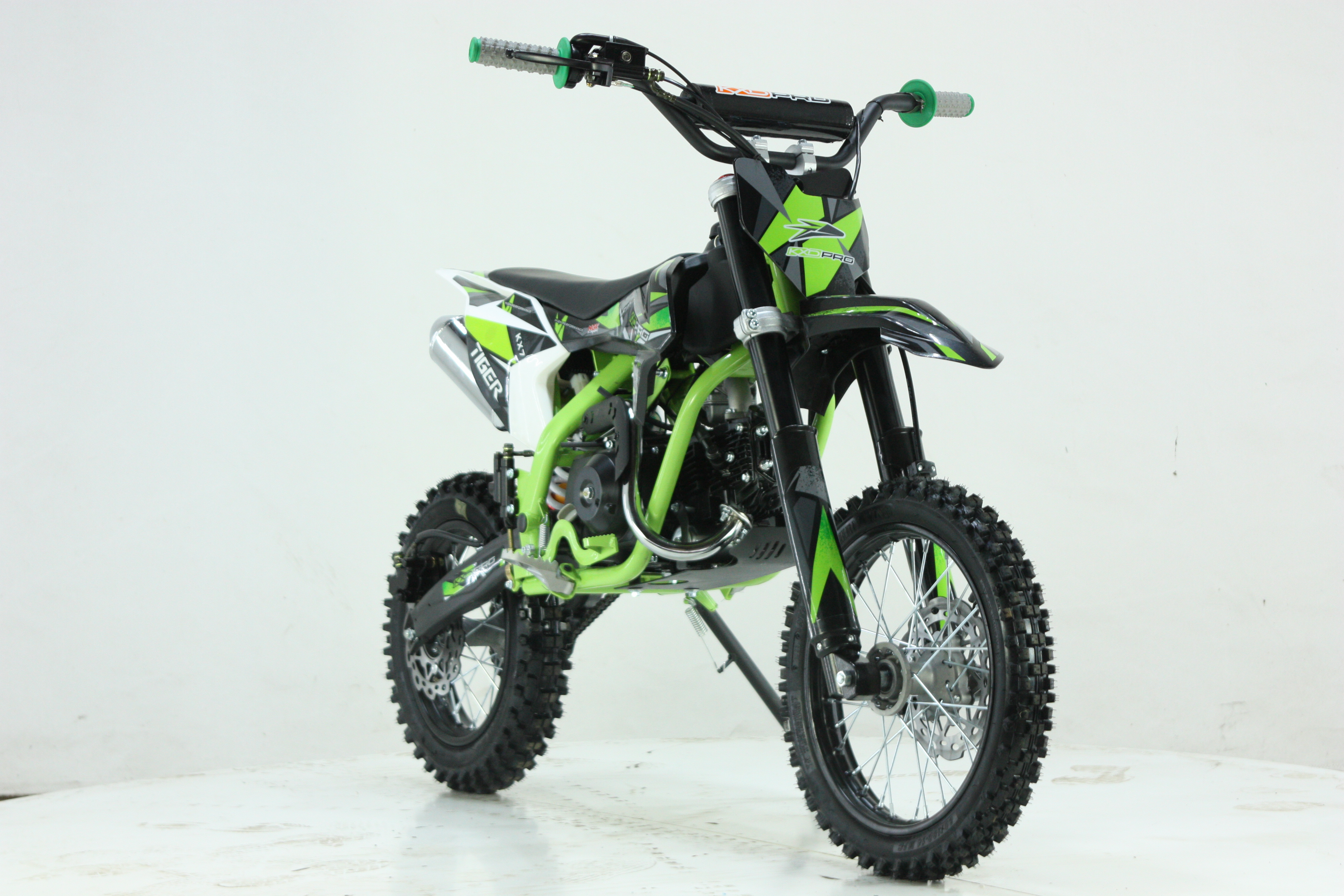 2023 KXD DIRT BIKE 110 CC electric start