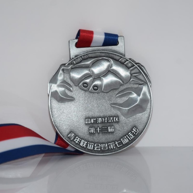 Wholesale cheap custom metal embossed 3d sport 1st place football soccer medals for event