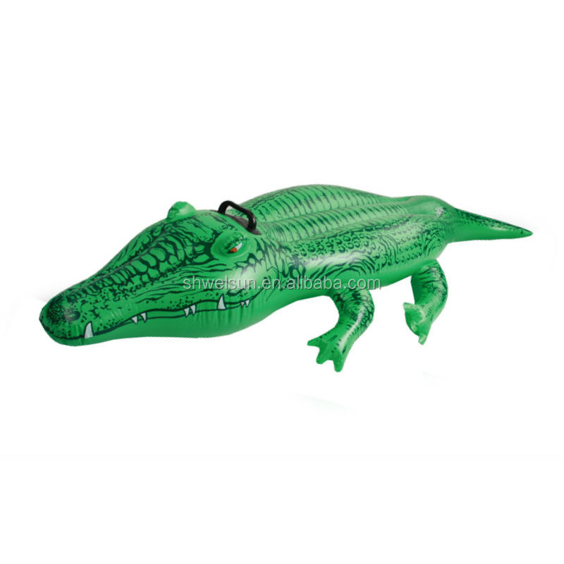 Hot sale factory custom eco-friendly PVC Inflatable summer water park crocodile design rider on pool float with handle