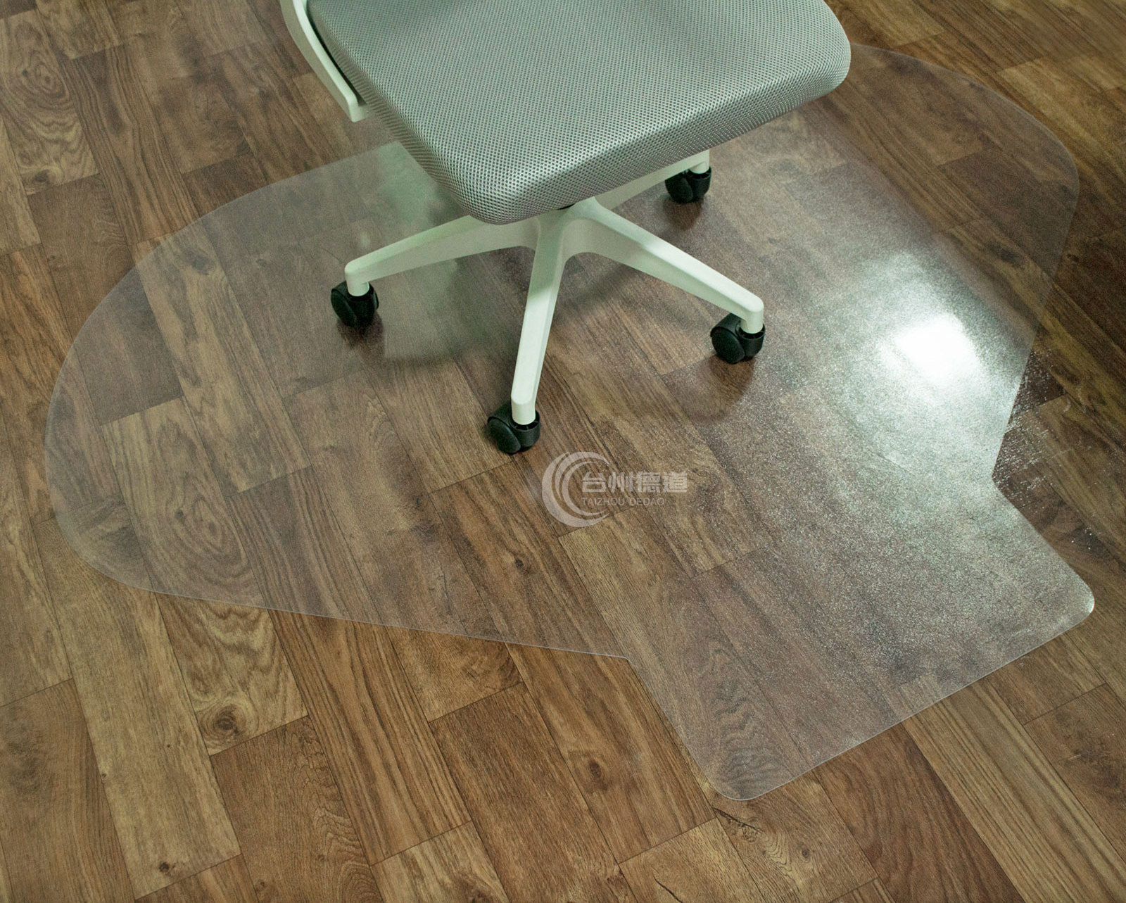 PVC Non-Studded Hard Floor Chair Mat PVC Transparent Floor Protector