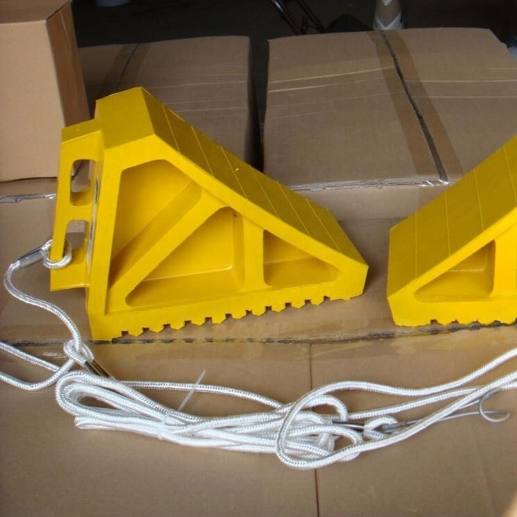 Heavy Duty 10t RV Yellow Tire Roadblock Rubber Wheel Chock Parking Block Truck Wedges Blocks Tyre Saver Stoppers