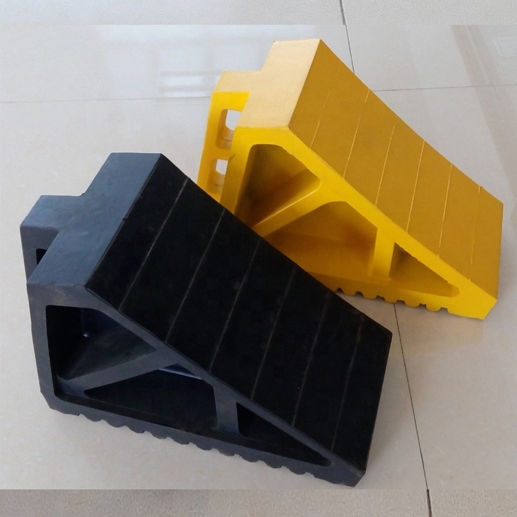 Heavy Duty Yellow Rust Proof Tire Roadblock Rubber Wheel Chock Parking Block Truck Wedges Blocks For Car Travel Trailer